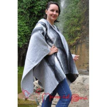 Poncho en laine d'alpaga unisexe couleur gris souris
