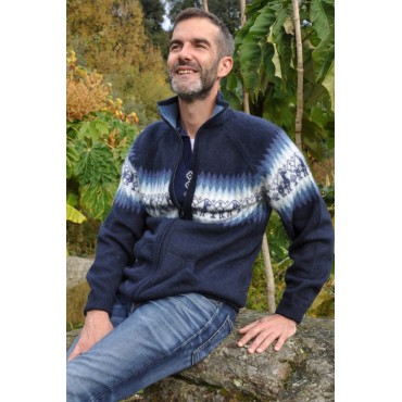 Cardigan en fine laine...