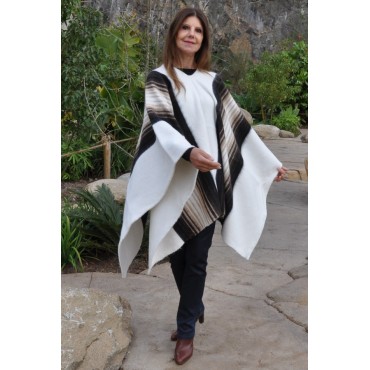 Poncho femme entièrement...