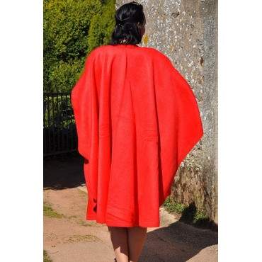 Manteau cape rouge