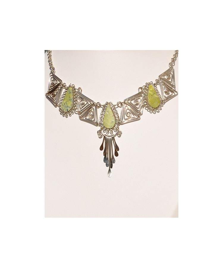 Collier condor pierre serpentine