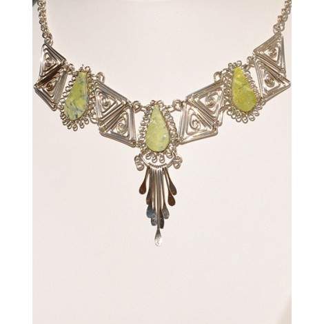 Collier condor pierre serpentine