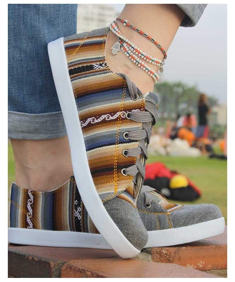 La chaussure des Incas gris